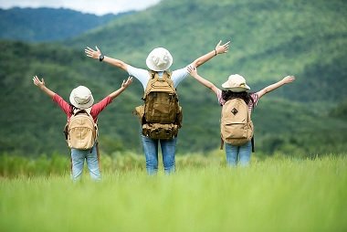 Tourism and Local Communities: How to Travel More Responsibly